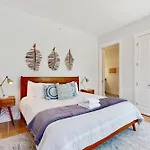 Brio West End