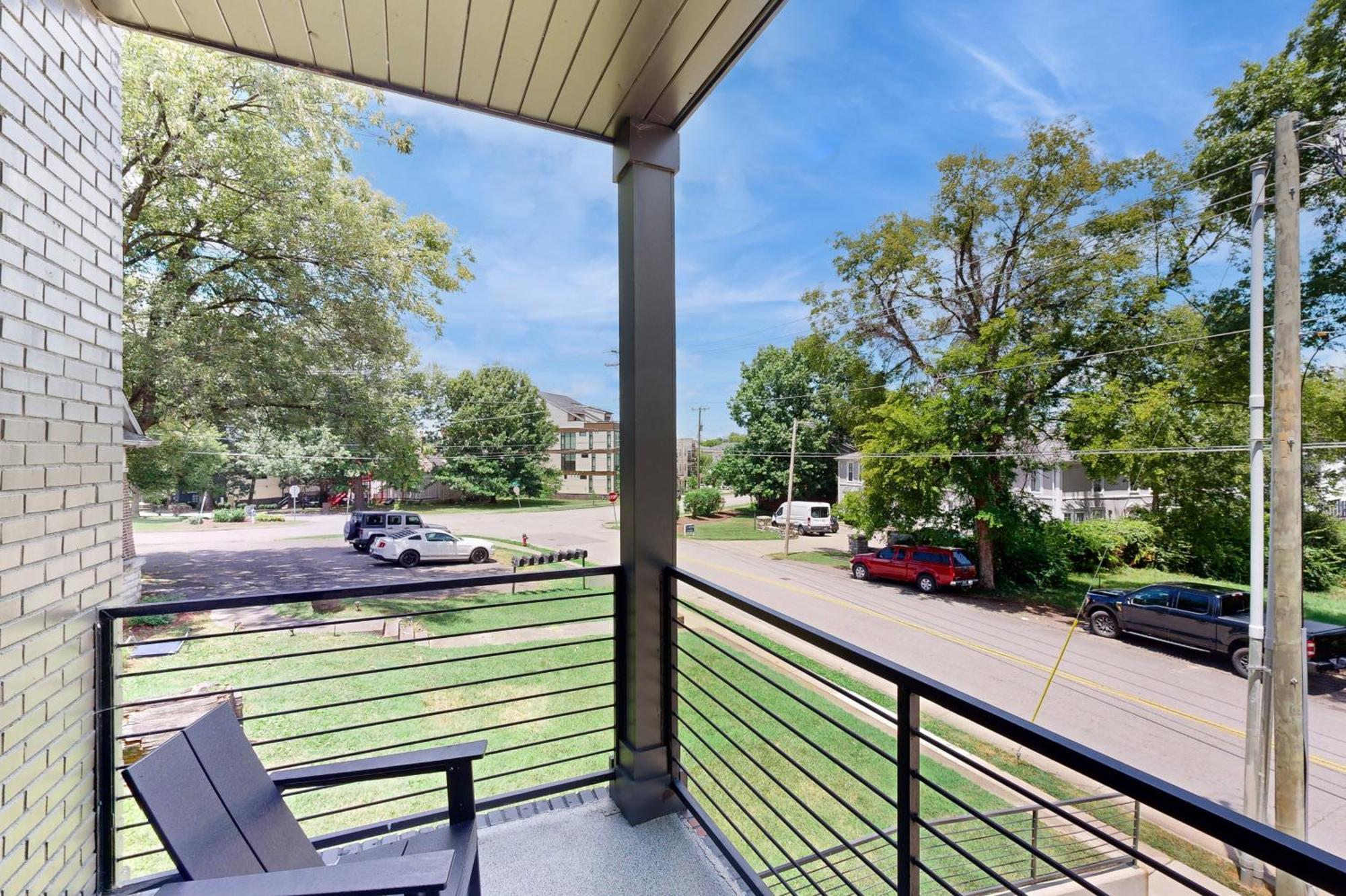 Brio West End Apartment *